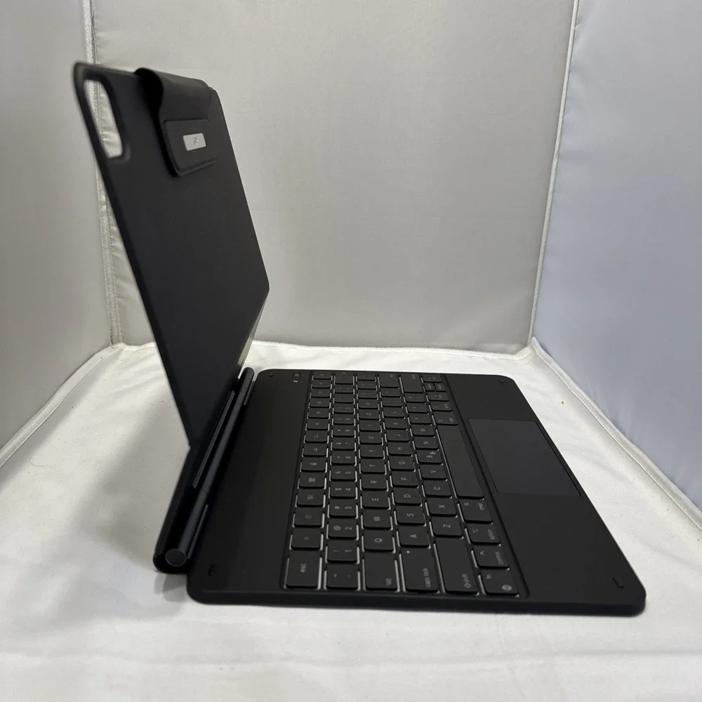 ESR Rebound Series Magnetic Keyboard Case For iPad Pro 12.9/Air 13 Black
